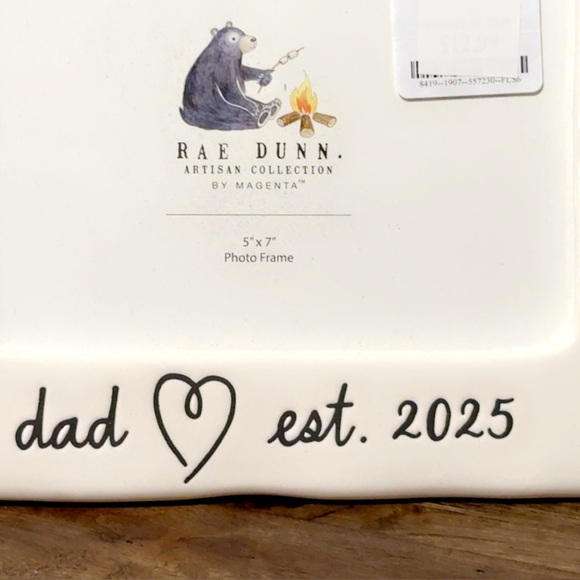 NWT Rae Dunn Magenta White Ceramic Picture Photo Frame - Dad Est. 2025 5x7 - Picture 2 of 3